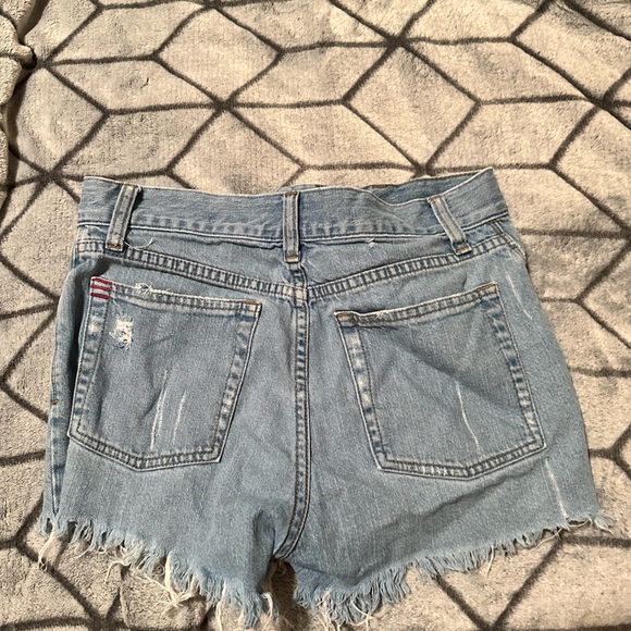 Blue jean shorts. - Picture 2 of 5